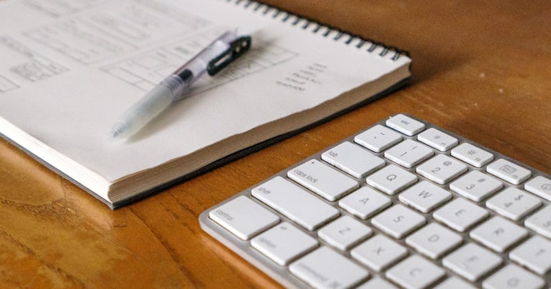 Comment trouver des mots-clés de longue traîne sans outils payants